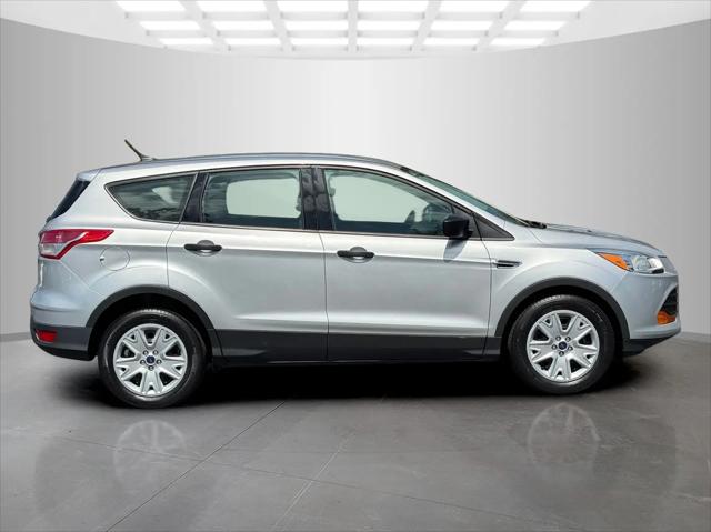2016 Ford Escape S