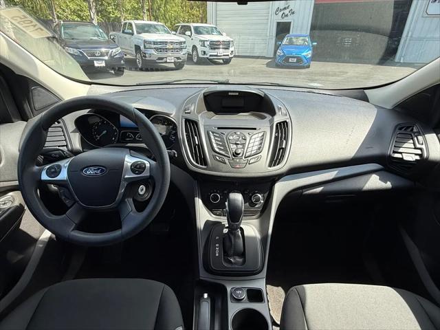 2016 Ford Escape S