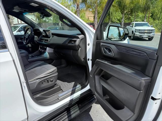 2023 GMC Yukon XL 4WD SLT