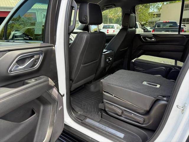 2023 GMC Yukon XL 4WD SLT