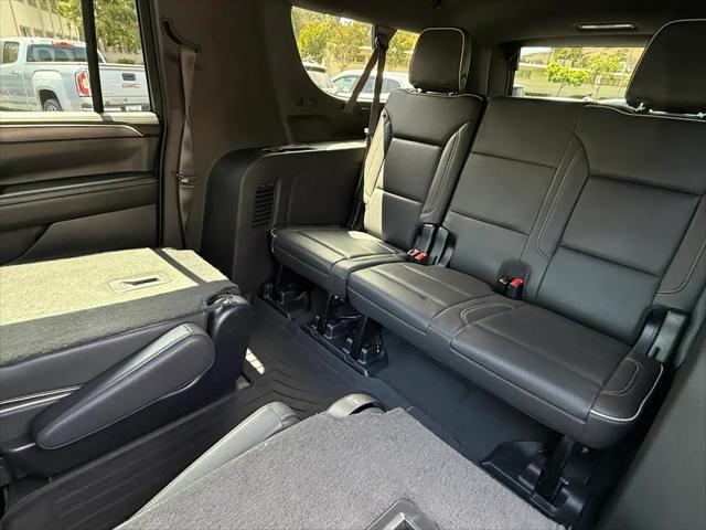 2023 GMC Yukon XL 4WD SLT