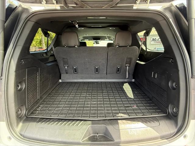 2023 GMC Yukon XL 4WD SLT