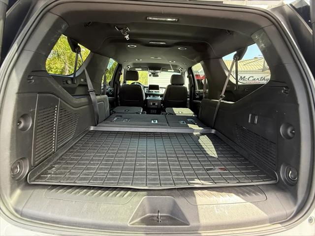2023 GMC Yukon XL 4WD SLT