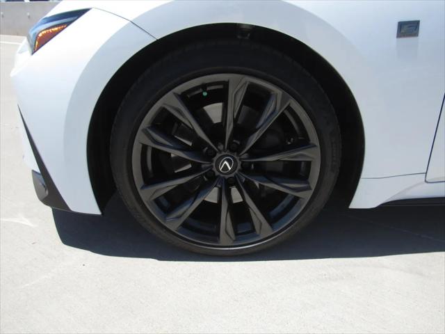 2025 Lexus IS 300 F SPORT Design