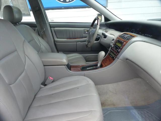 2004 Toyota Avalon XL