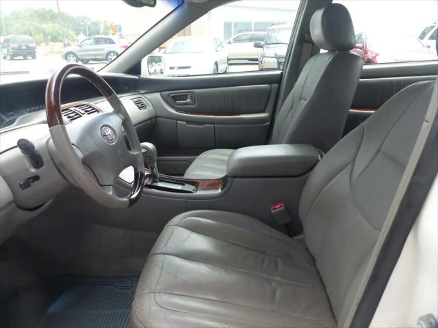 2004 Toyota Avalon XL