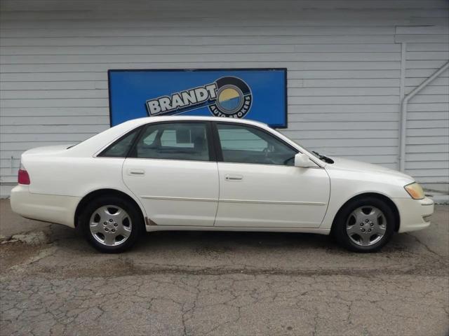 2004 Toyota Avalon XL