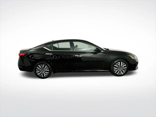 2023 Nissan Altima SV FWD