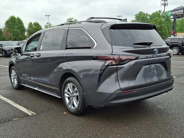 2025 Toyota Sienna XLE