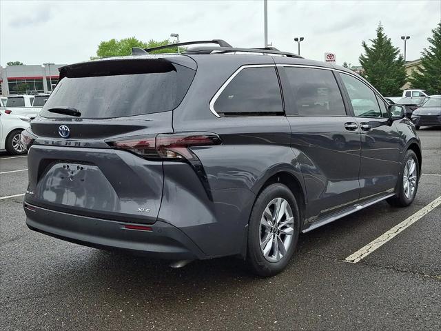 2025 Toyota Sienna XLE