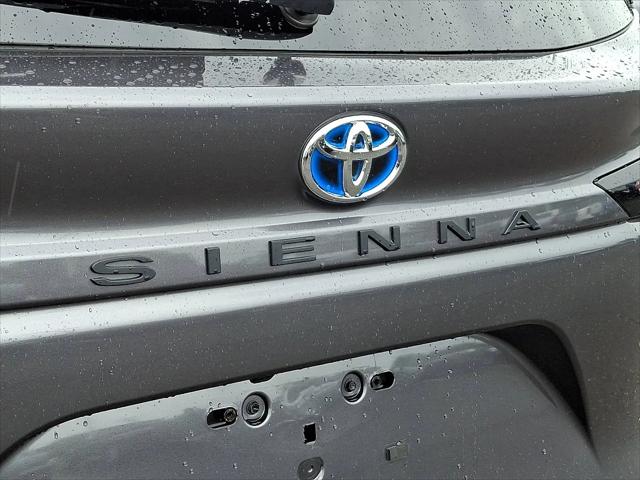 2025 Toyota Sienna XLE