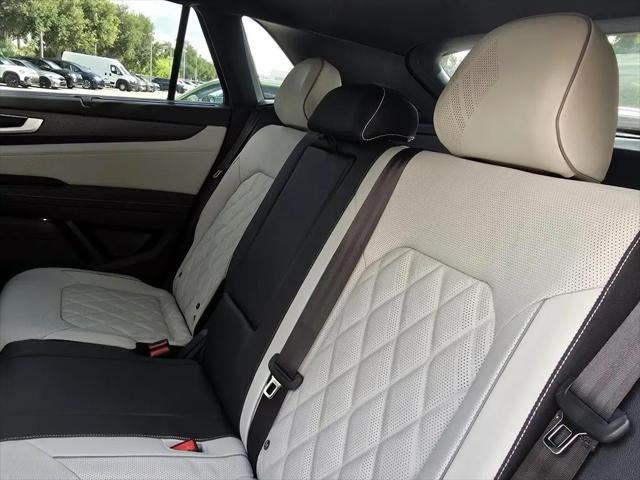 2026 Volkswagen Atlas Cross Sport SEL Premium R-Line