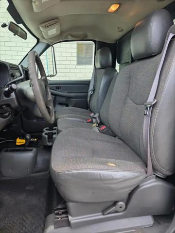2004 Chevrolet Silverado 3500 Work Truck
