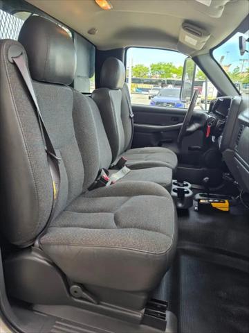 2004 Chevrolet Silverado 3500 Work Truck