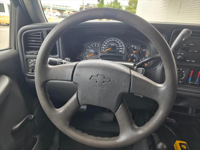 2004 Chevrolet Silverado 3500 Work Truck