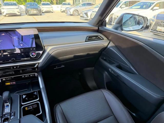 2025 Lexus TX 350 Premium