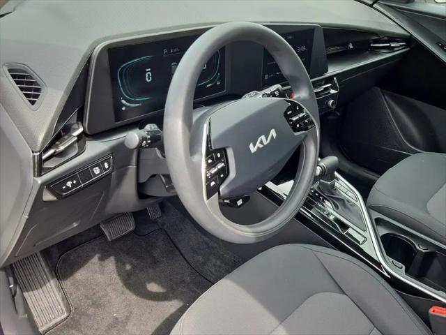 2025 Kia Niro LX