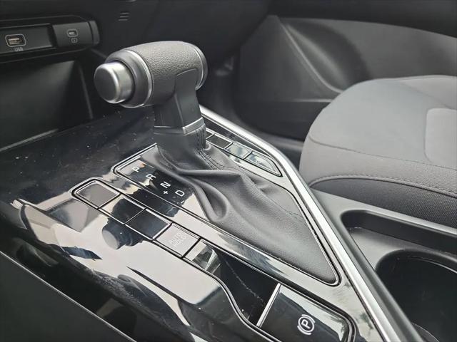 2025 Kia Niro LX