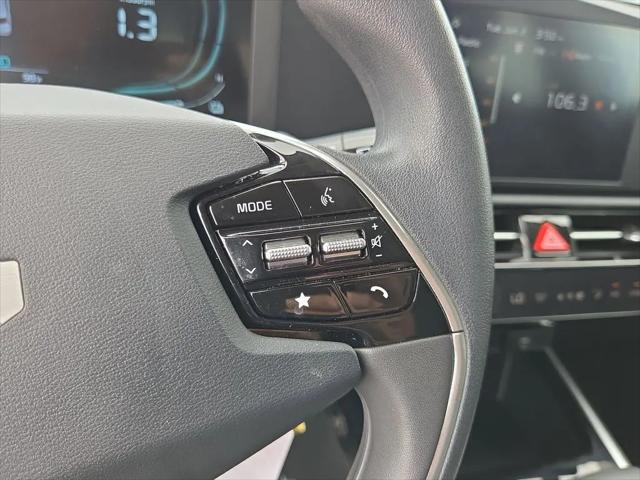 2025 Kia Niro LX