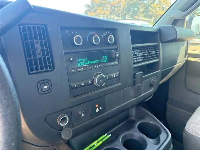 2016 GMC Savana 2500 1WT