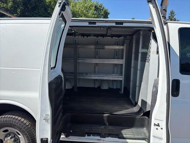 2016 GMC Savana 2500 1WT