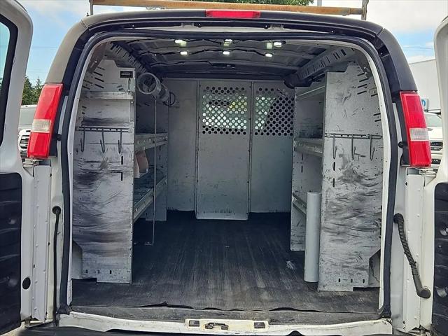 2016 GMC Savana 2500 1WT