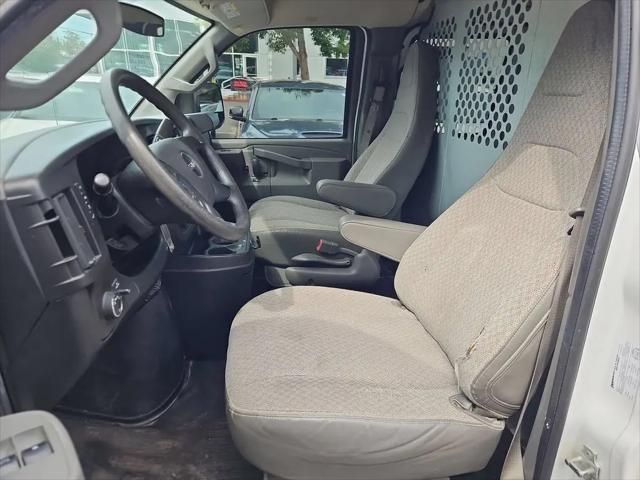 2016 GMC Savana 2500 1WT