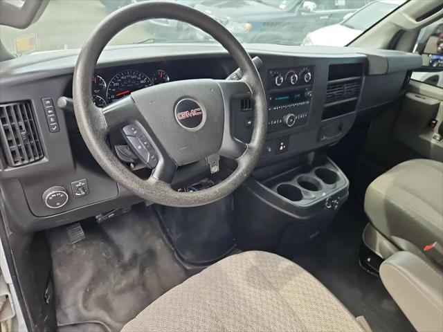 2016 GMC Savana 2500 1WT
