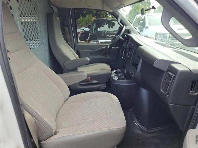 2016 GMC Savana 2500 1WT
