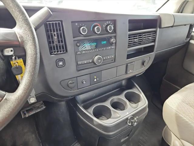 2016 GMC Savana 2500 1WT