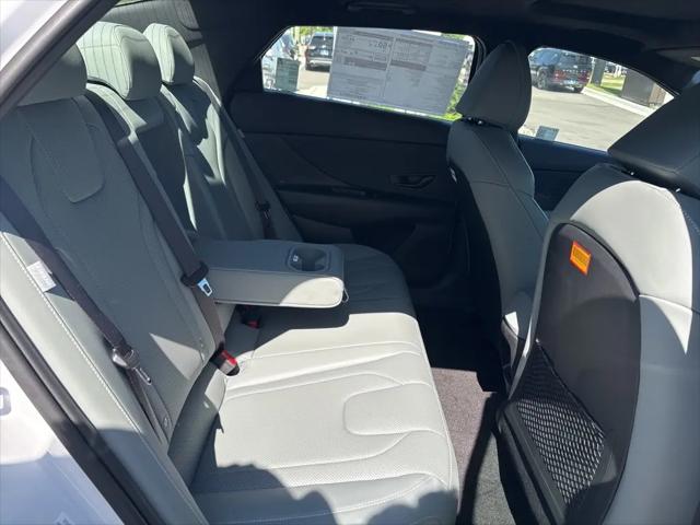 2025 Hyundai Elantra Hybrid Limited