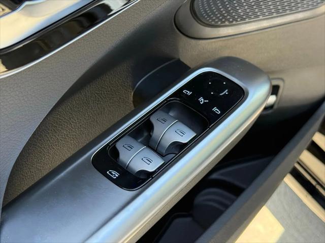 2026 Mercedes-Benz C-CLASS C 300 C 300