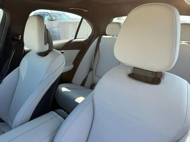 2026 Mercedes-Benz C-CLASS C 300 C 300