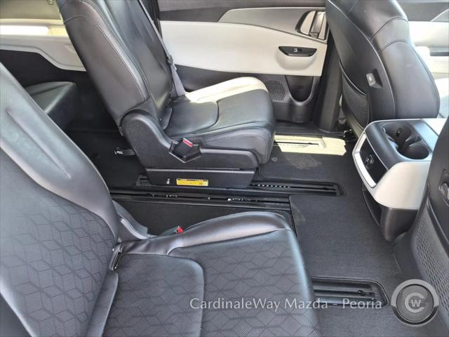 2024 Kia Carnival MPV LX Seat Package