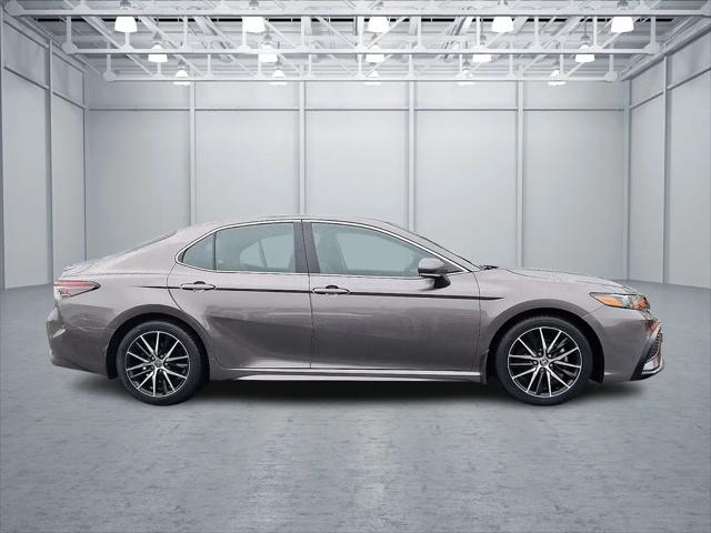 2023 Toyota Camry SE AWD