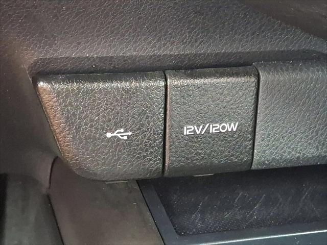 2023 Toyota Camry SE AWD
