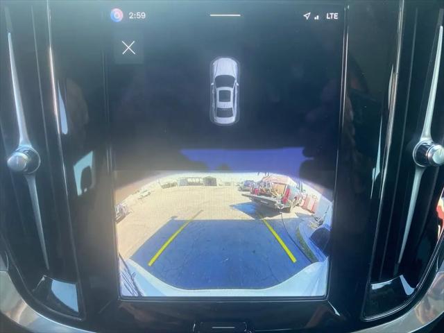 2024 Volvo S60 B5 Core Dark Theme