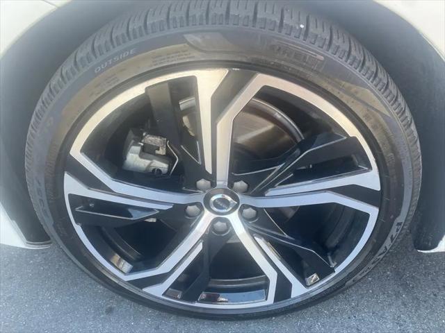 2024 Volvo S60 B5 Core Dark Theme