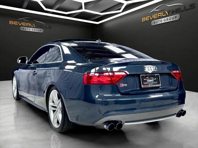 2009 Audi S5 Standard