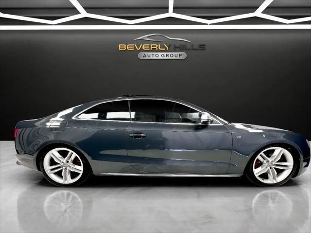 2009 Audi S5 Standard