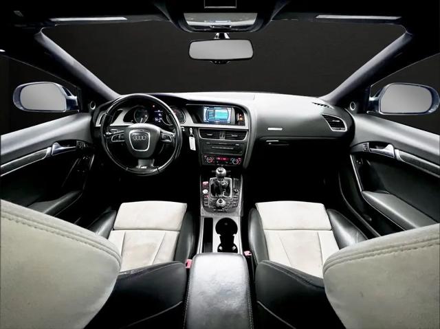 2009 Audi S5 Standard
