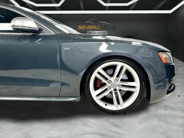 2009 Audi S5 Standard