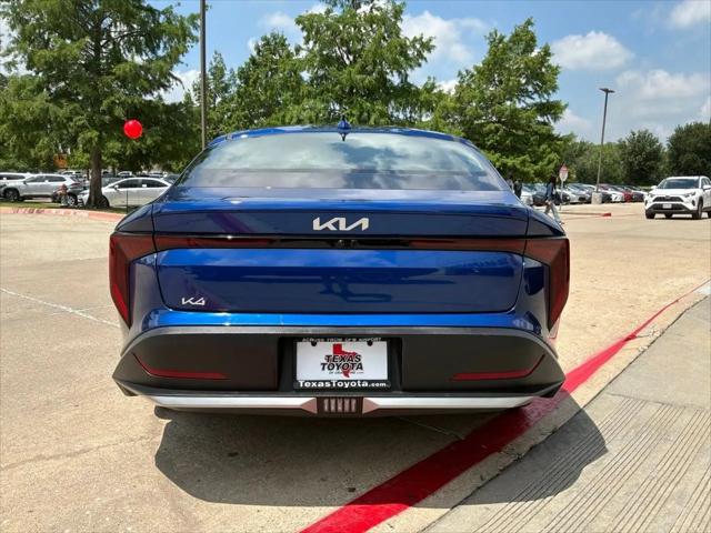 2025 Kia K4 LXS