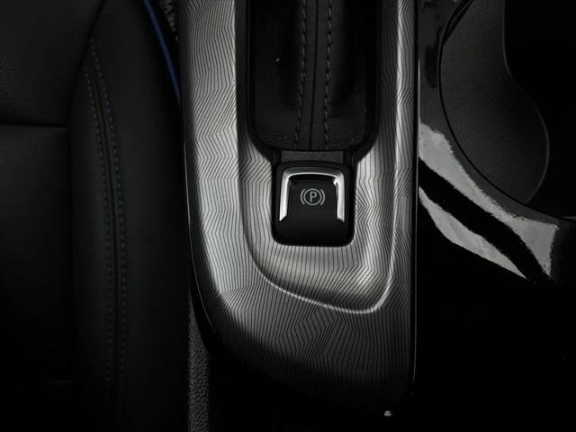2025 Buick NV Sport Touring FWD