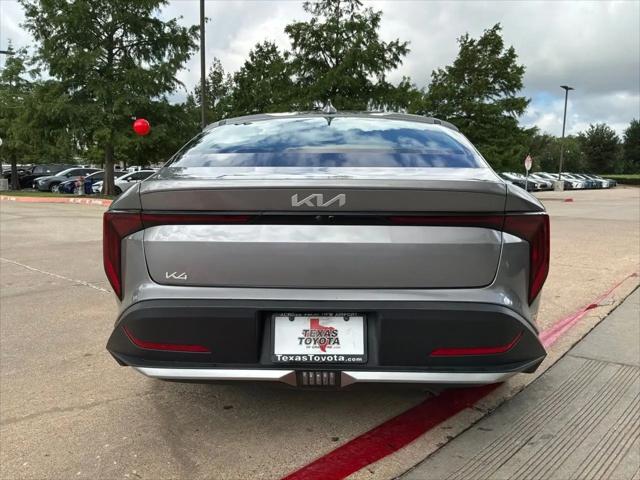 2025 Kia K4 LXS