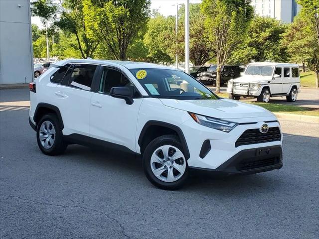 2024 Toyota RAV4 LE