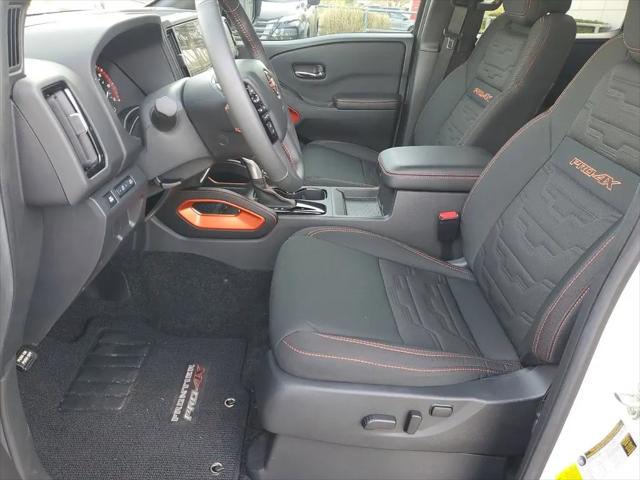 2025 Nissan Frontier Crew Cab PRO-4X 4x4