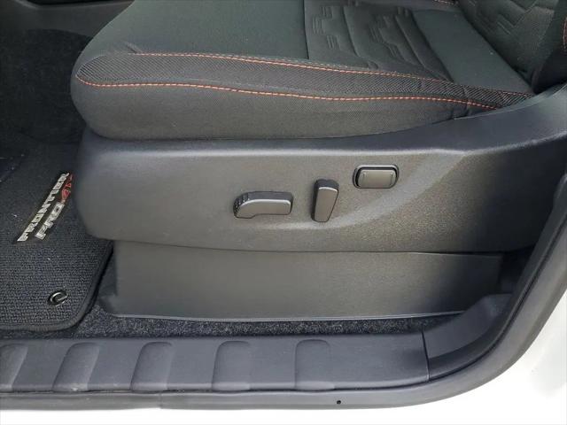 2025 Nissan Frontier Crew Cab PRO-4X 4x4