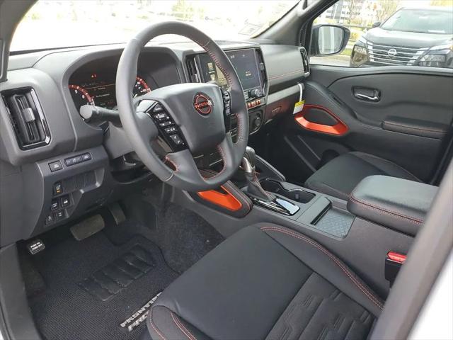 2025 Nissan Frontier Crew Cab PRO-4X 4x4