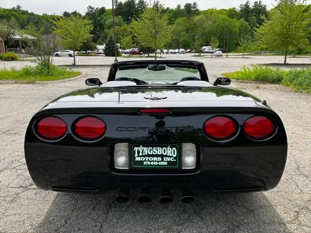 2000 Chevrolet Corvette Base